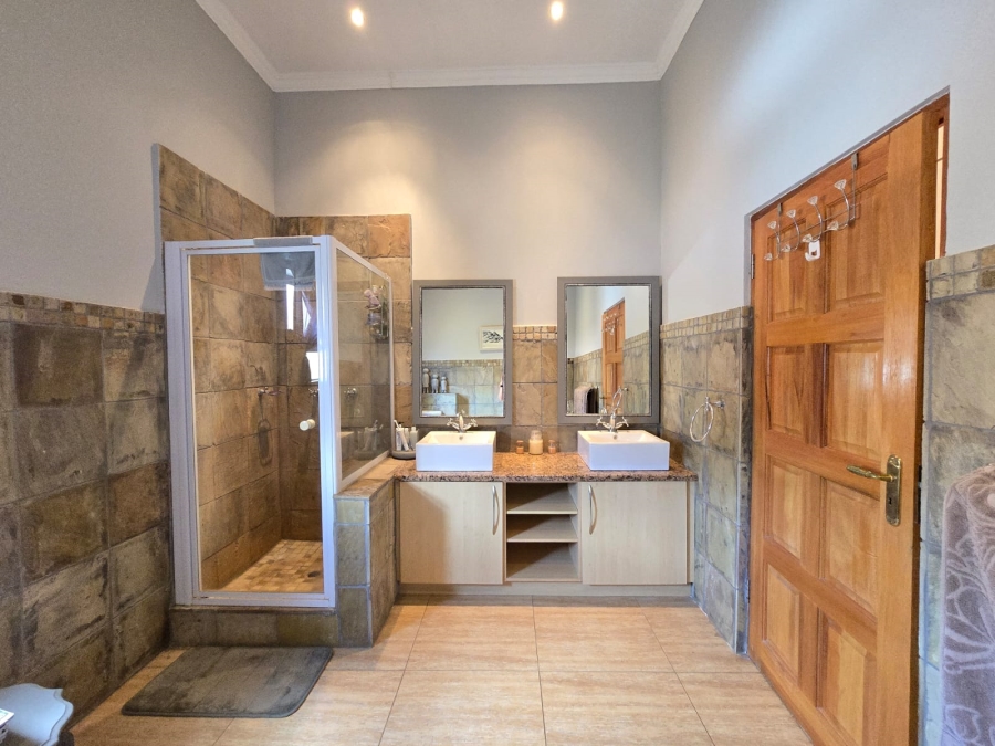 4 Bedroom Property for Sale in Leloko Lifestyle Estate North West